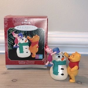 1998 HALLMARK Keepsake Disney Winnie the Pooh Collection Christmas Ornament